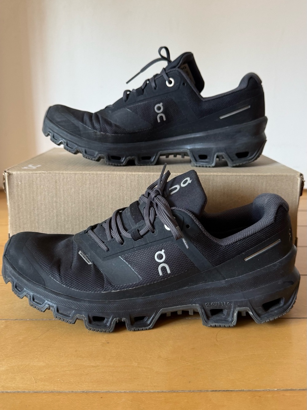 On Cloudventure Waterproof Trail Running Shoes – Black – Women’s Size 8